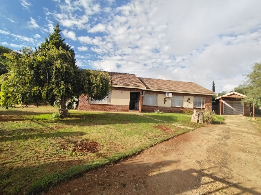 3 Bedroom Property for Sale in Warrenton Northern Cape